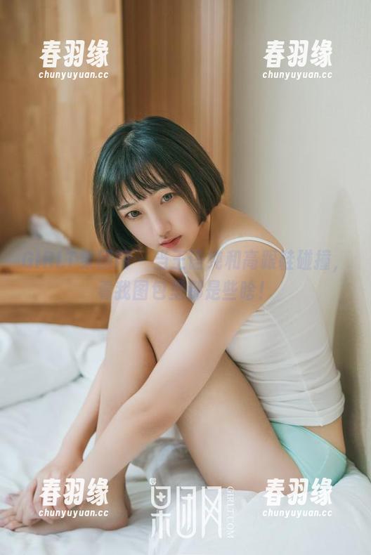 GIRLT果团网 - 当王语纯和高跟鞋碰撞，看我图包里都是些啥！