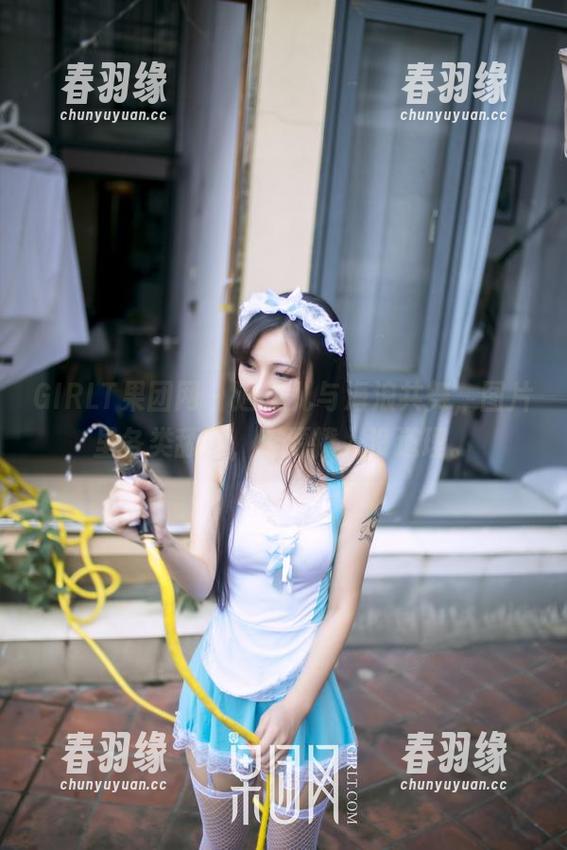 GIRLT果团网 - 通灵儿与海浪共舞，图片里各类舔屏，资源撩人没道理。