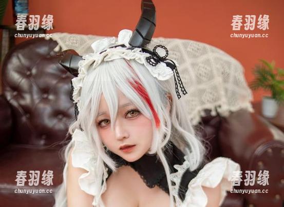 今年圣诞，KANEKO咔喵的新cos叫兽了，包你乐得合不拢嘴！
