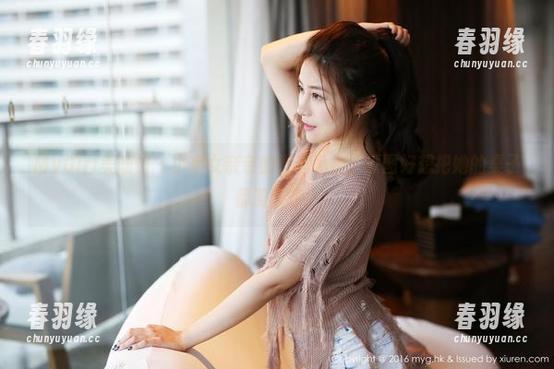 MyGirl美媛馆 - 小魔女奈奈的教室私拍，原图好想把她的桌子都搬回家！