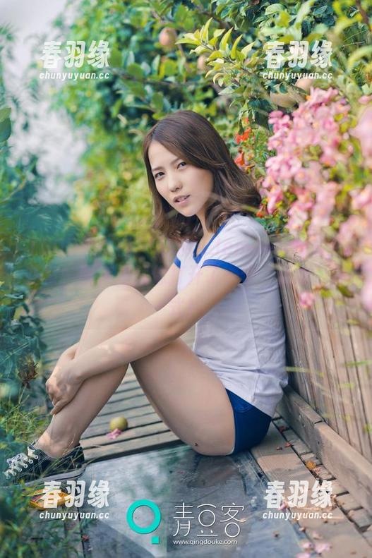 TGOD推女神 - 柠檬c_lemon女神最新花絮，图库里就像打开了一个“直球”模式！