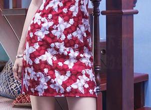 TouTiao头条女神 - 一键下载李丽莎的私拍图包，收获JK少女的快乐秘籍