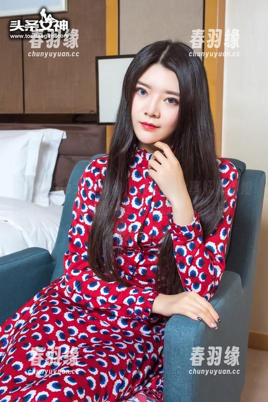 TouTiao头条女神 - 爱丽莎分享妩媚御姐原图，让我重新定义了撩人的模样。