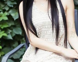 TouTiao头条女神 - 美图不单单是陈怡曼的纯白，更多的是一场自我对话