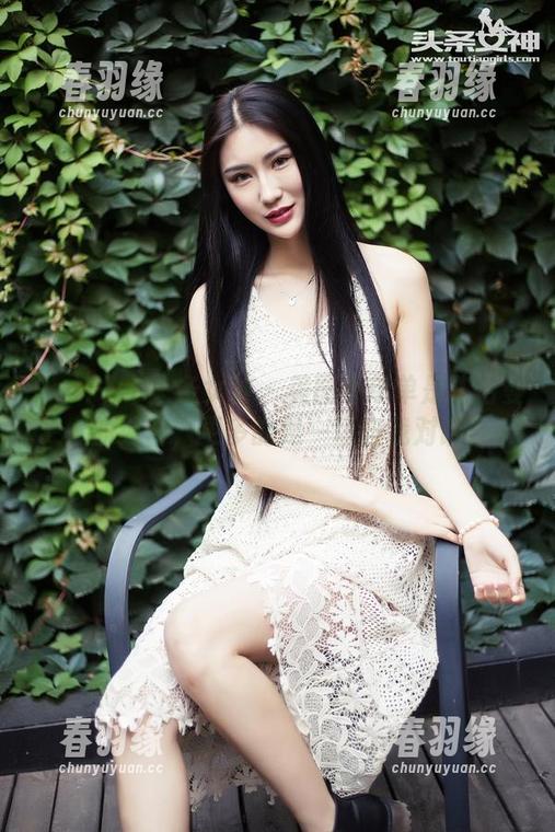 TouTiao头条女神 - 美图不单单是陈怡曼的纯白，更多的是一场自我对话