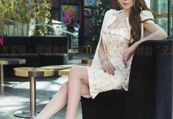 UGirls尤果网 - 周妍希的教室：一堂关于福利的“无课间”互动原图