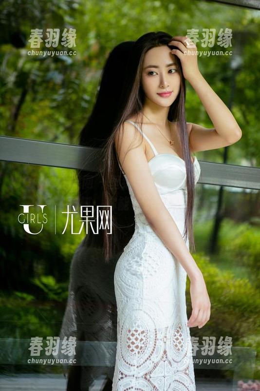 UGirls尤果网 - 壁纸里的王语纯，镂空的猫腻，你能看出来吗？