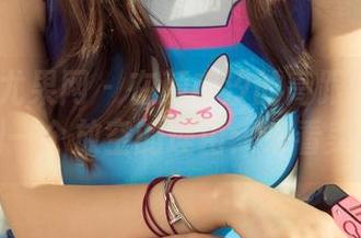 UGirls尤果网 - 在颜亦汐的高跟鞋写真里，找到一个放空的理由：来看美图吧！