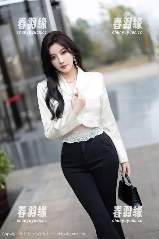 XIAOYU语画界 - 看小沫琳穿着连衣裙在网盘里开Party，这合集比真人秀有意思多了吧！