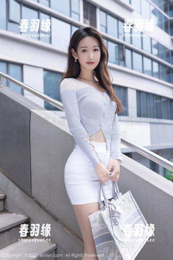 Xiuren秀人网 - 精选集中营，伍晓丽Shirley的丝袜撩动心弦