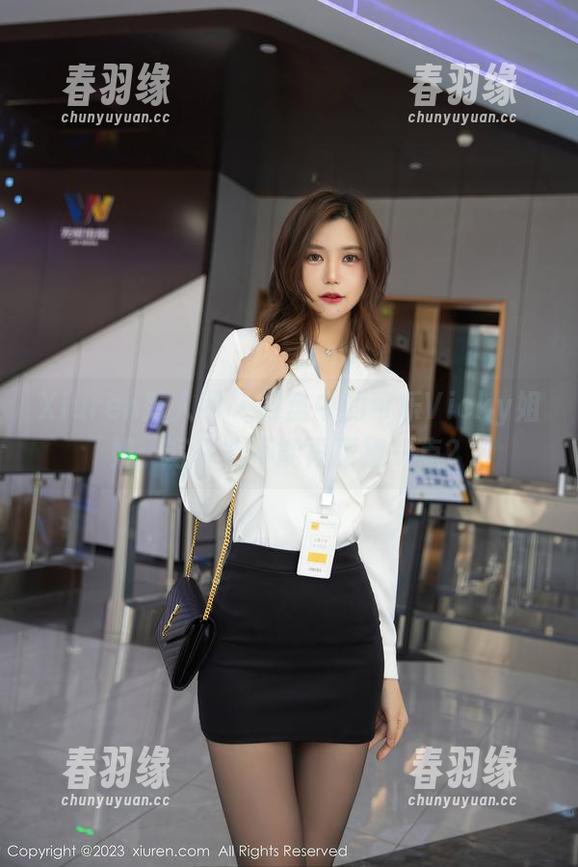 Xiuren秀人网-可乐Vicky Xiuren秀人网 - 网盘中的可乐Vicky姐姐:写真能不能再更撩一点?