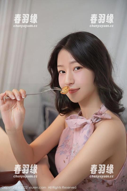 Xiuren秀人网 - 说好的唐安诺定制写真，结果女仆看上去比我还想当家呢？