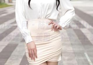 Xiuren秀人网 - 陆萱萱cecillia和毛衣的奇妙碰撞，美图一个字，下载。