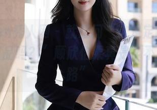 Xiuren秀人网 - 就想问“这是定制的水手服作品吗？”顾欣怡果真是“不走寻常路”