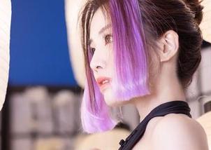Yebin(전예빈)的红裙图包，打开时就像收到了心仪的快递，资源？小心烫手！