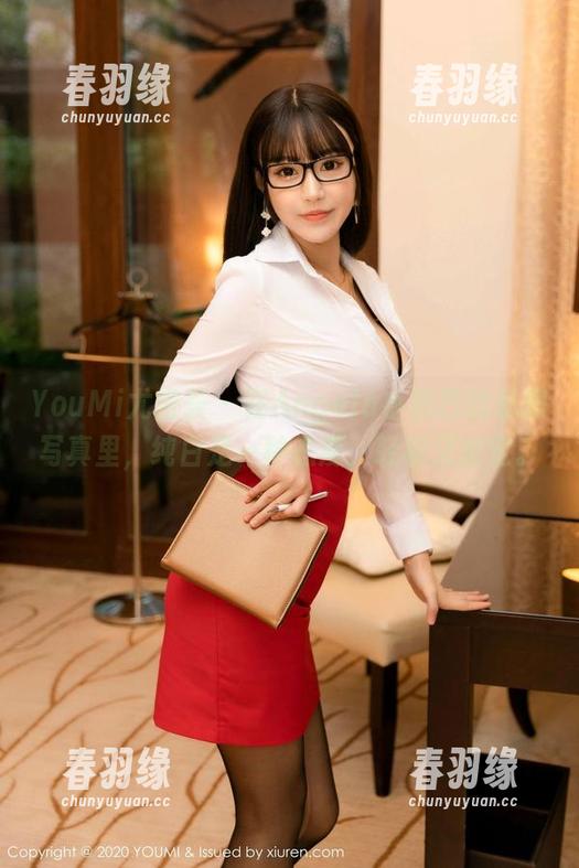 YouMi尤蜜荟-Angela小热巴 YouMi尤蜜荟 - 在Angela小热巴的私房写真里,纯白是一种态度,轻松又坚定。