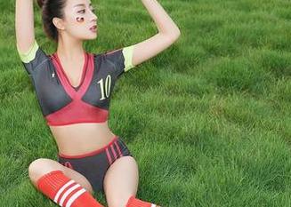 YouMi尤蜜荟 - LOL！合法萝莉的奶牛萌妹，让你在校园也能翻滚的可爱写真！