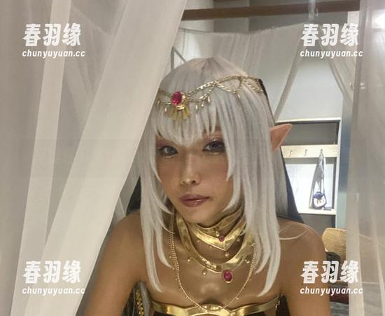 高跟鞋下的eliza喵喵：不按套路出牌的Cos合集