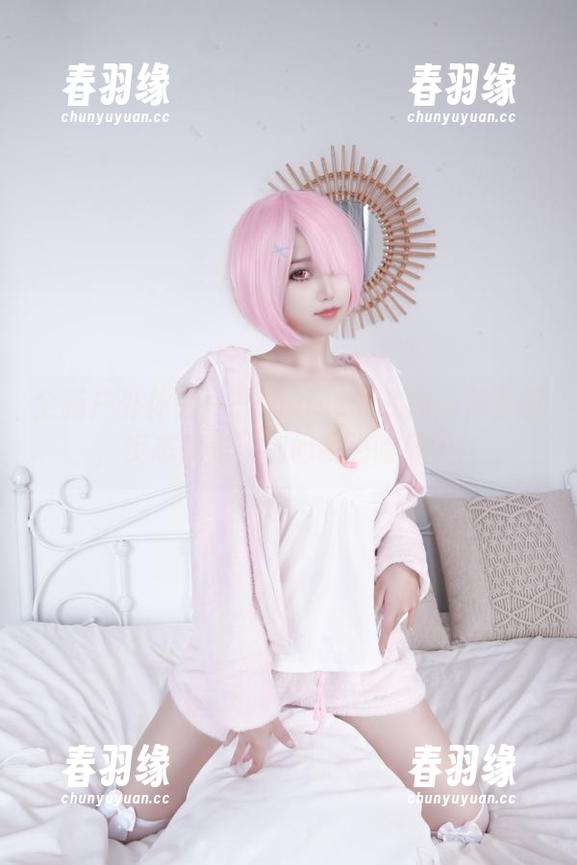 全新户外体验——eloise软软的高清套图，步态优雅，别问我为啥摔了！