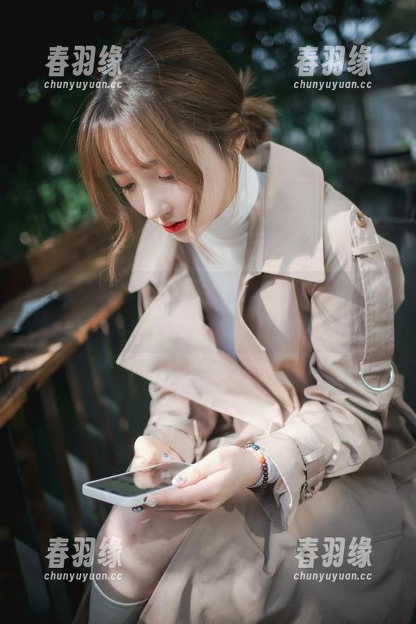 唯有自拍图册能真相挺身而出，yeeun孙乐乐手把手教你摆出‘无敌’姿势！