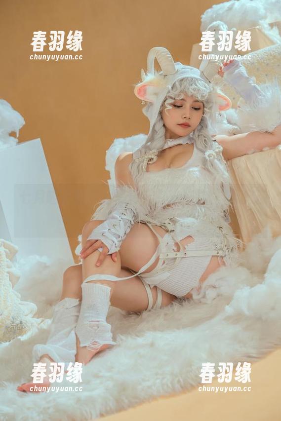 七月喵子的美足写真，专治腿控，保证让你小腿都痒！