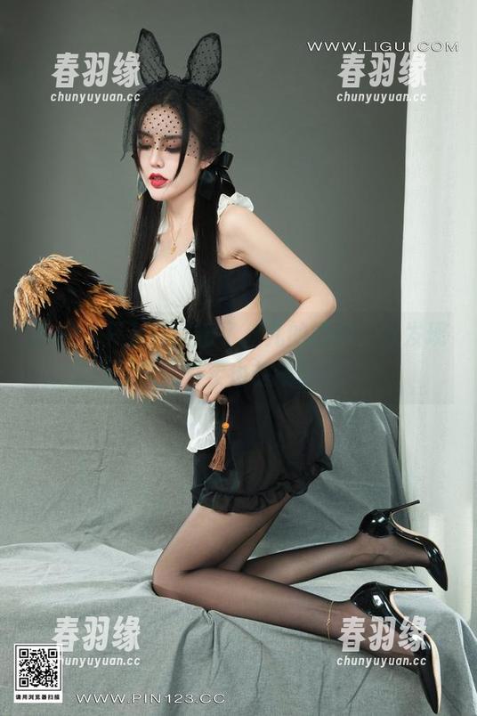 丽柜 - 只有在线看了允儿的婚纱，才发现自己其实也想试试！