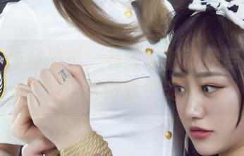 丽柜 - 作品精选：有些自拍就是要让怡萱一直跟我争宠