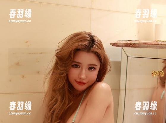 微密圈 - 说好的油亮呢？于芷晴的美图令我质疑我的审美，图包里的每一张都勇敢出格。