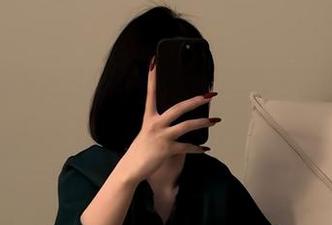 微密圈 - 保守的二舅妈的黑色原图——当壁纸变成了灵魂的隐秘