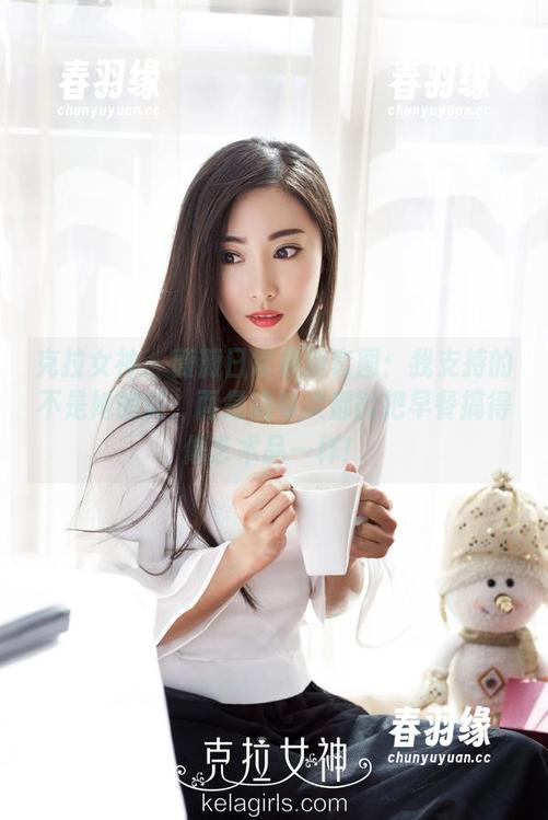 克拉女神 - 薇薇日常最新套图：我支持的不是她的美，而是她每次都能把早餐搞得像艺术品一样！