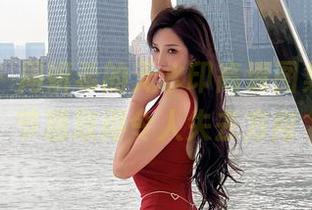 微密圈 - 周妍希的无水印高清图集，圣诞节精致得令人失去方向