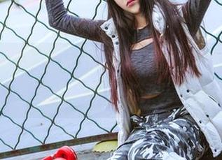 头条女神 - 不再沉默，幻雪儿带来的万圣节写真分享等你来评头论足。