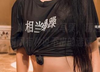 头条女神 - 琳琳的妹妹写真，精选出来的瞬间有种说不出的迷感