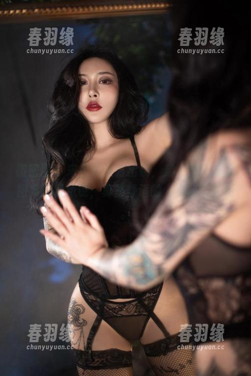微密圈 - 宋昱欣大方出镜，穿上睡衣私房图集：我想说，真是舒适的“懒癌”展现。