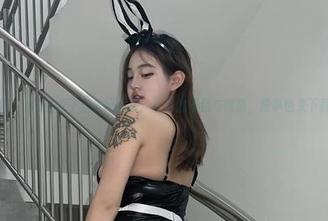 微密圈 - 小u优优子全景纪念册：夏日的不羁与懒散，没事也来下载吧！