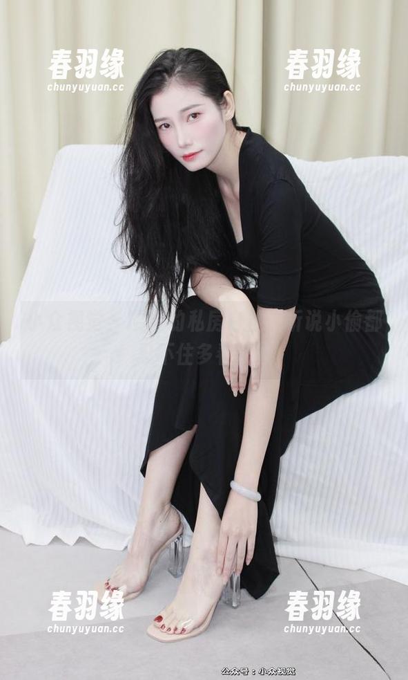 小众视觉 - 嘤嘤的私房白丝，听说小偷都忍不住多看几眼