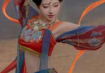 精选年年Nnian女警，真想问问她的制服从哪买的？