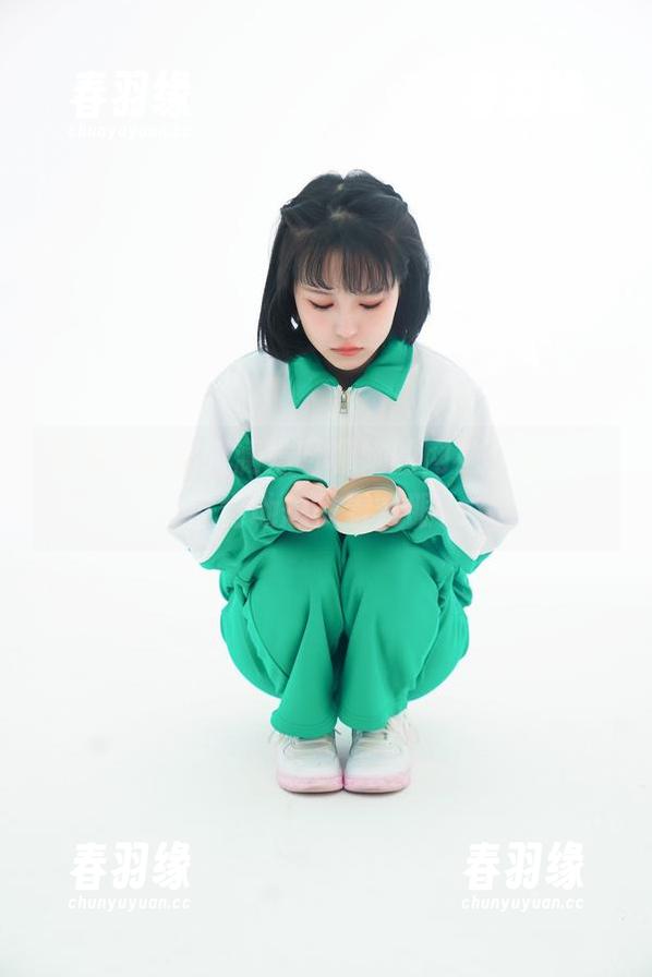 星澜是澜澜叫澜妹呀和她的网袜，让人不自觉地想多看几眼。