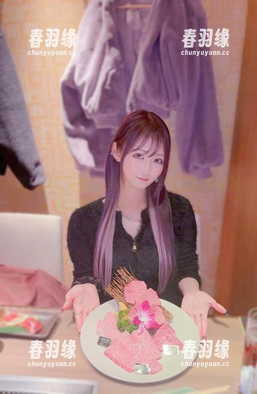 喂，大伙注意，月城委员会的新资源有狐娘巫女，不得不说，这姿态