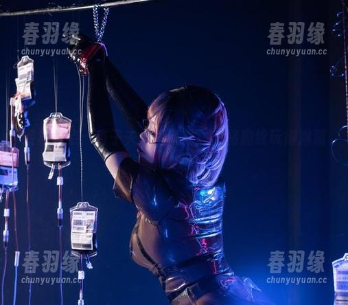 经典焦点：杏子夫人最新写真，将豹纹玩得淋漓尽致