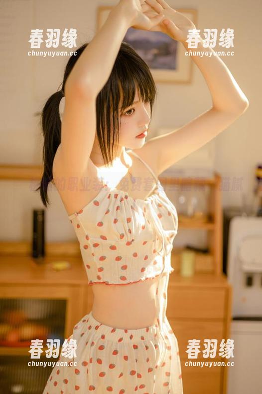 桜桃喵的职业装：免费套图里暗藏‘猫腻’！