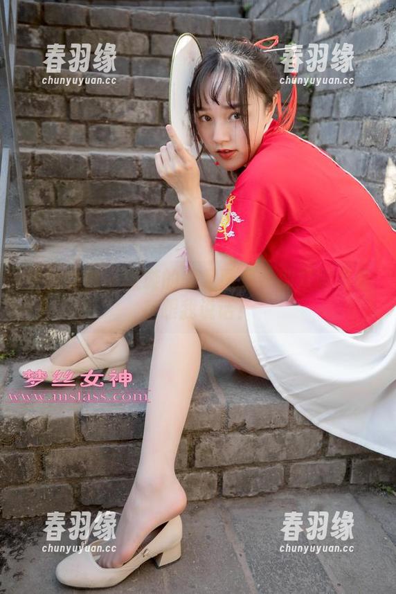 梦丝女神 - 璇璇的美足图集：那双脚好像在跟我说话！