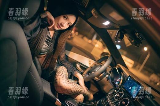 资源多到你吃不下？源纱希喵喵喵的校服图集值得一看