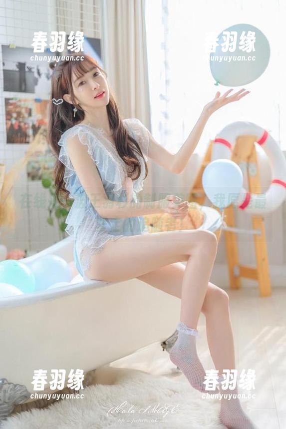 在线来一波王羽杉的制服美图，我愿是最坚定的追随者！