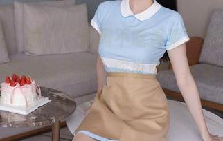 秀人网 - 哦，“周周不吃香菜”的自拍真好，但原图能更好，你说呢？真是等着别人奉送！