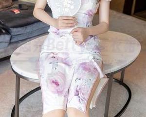 秀人网 - 周思乔Betty+连衣裙=灵魂出窍，别等了，马上下载这张灵动图片！