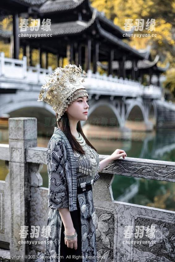 秀人网 - 夏晓Maggy在教室的合集，当学霸遇上颜值，我们该如何定义它？