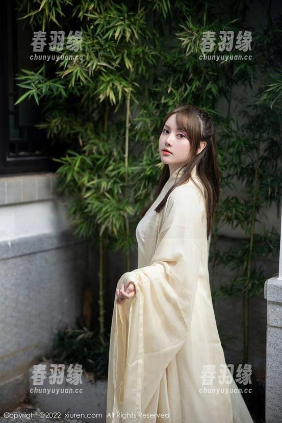 秀人网-奶油妹妹 秀人网 - 奶油妹妹美腿套图:光滑就像是涂了奶油的饼干,下载风险自负哦!