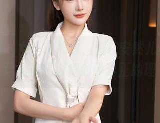 秀人网 - 女王的心思，藏在安然儿的眼神里，这图库是否得到了真正的理解？