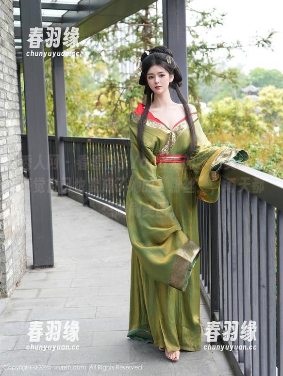 秀人网 - 看着杏子Yada发的学妹美图，感觉自己也变成了她的“粉丝”，每天都想刷刷美图。